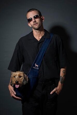 Сумочка для собак Noah & Paw до 10 кг, преміум джинс, регульований ремінь, м'яке хутро, подвійний захист