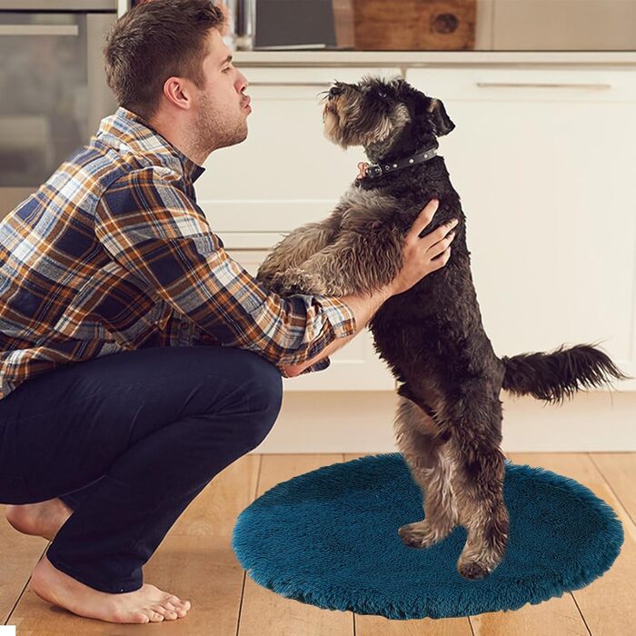 М'яке ліжко для собак PETCUTE з плюшу, 100x100 см, блакитне. Підходить для великих та середніх собак. Легко миється, з антиковзною основою.