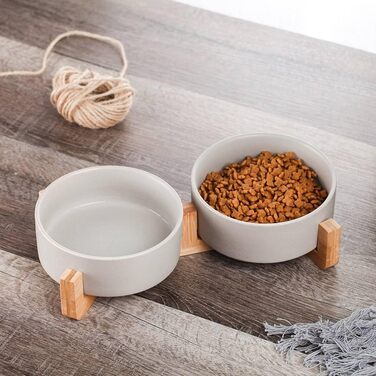 Двомісна керамічна годівниця для собак та котів з дерев'яною підставкою, Fressnapf, 2 керамічні миски по 400 мл, сірий колір