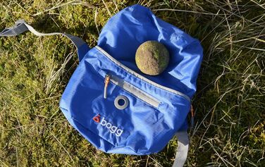 BOGG Універсальна сумка-переноска для собак | Диспенсер для пакетів та контейнер для відходів (Блакитний)