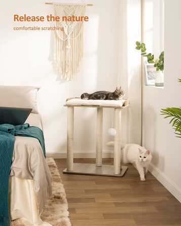 Дерев'яний комплекс для котів FourFurPets, 68 см, з трьома сизалевими стовпчиками, платформами 56x40 см, колір Greige