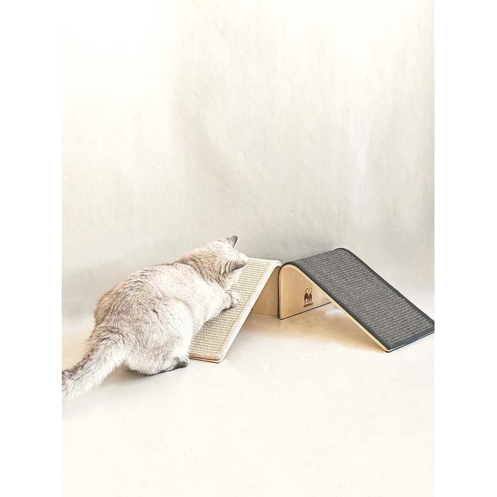 Котячий когтетоп Petrebels Design: дерев'яний когтетоп з сизалевим килимком, сірий, 38 x 23 x 23 см
