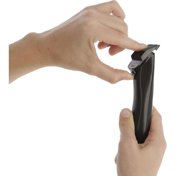 Акумуляторна машинка для стрижки Kerbl CuttoX з аксесуарами