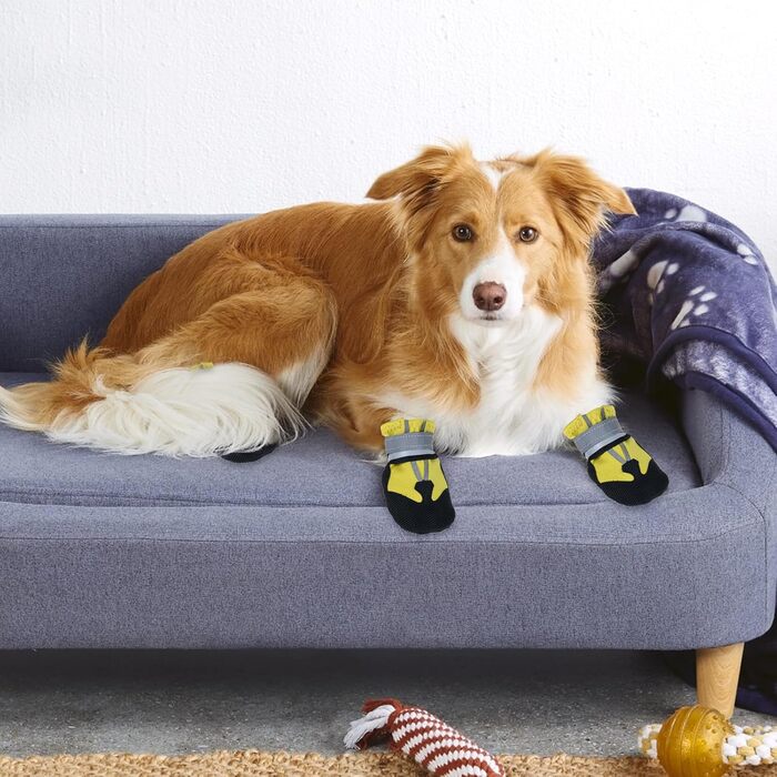 Жовті чоботи для собак REESTBOO, XXL, 4 шт. Водонепроникний захист лап, антиковзаючі, з світловідбиваючим ремінцем, на липучці. Підходять для великих собак, снігу та дощу.