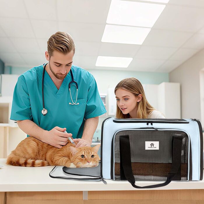 Транспортна сумка для котів та маленьких собак – складана, добре провітрювана переноска. Сумка для тварин з водонепроникною підкладкою для безпечного транспортування до ветеринара, у подорожах та в авто (Блакитна)