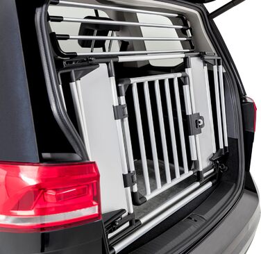 Розширювач висоти для універсальної сітки TRIXIE 13201 - для високих багажників, таких як у мінівенів та позашляховиків. Регульований кут нахилу, алюміній та пластик. Розміри: 92 × 27 × 4 см. Сумісний з 13202