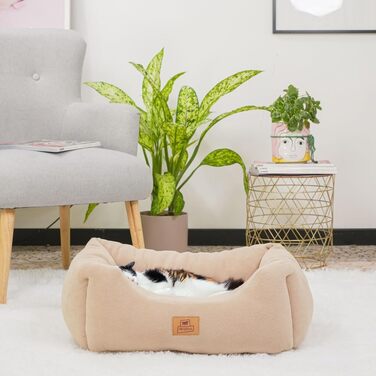 Квітковий лежак для собак та котів Ferplast Coccolo з мікрофлісу, бежевий, SMALL (55 x 45 x 20 см)
