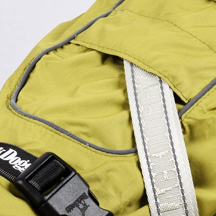 Водонепроникна куртка для активного відпочинку, дощовик з світловідбиваючими елементами та регульованим поясом, розмір XL, зелений