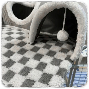 Плюшеве ліжко-шахівниця для котів з тунелем 2в1, сіре, розмір XL 86x70x26 см