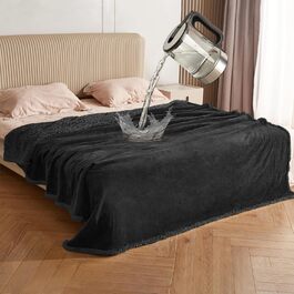 колір: чорний/чорна