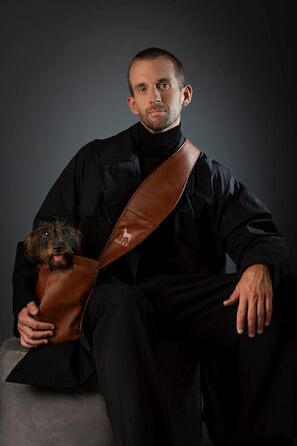 Сумочка для собак Noah & Paw до 10 кг, з регульованим плечовим ременем та м'яким хутром, 3 системи безпеки, з веганської шкіри