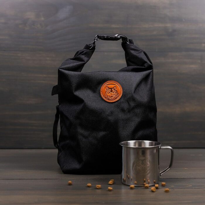 Чорна переносна сумка для собак Wilderdog з водонепроникним покриттям, контейнер для сухого корму та нержавіюча чашка