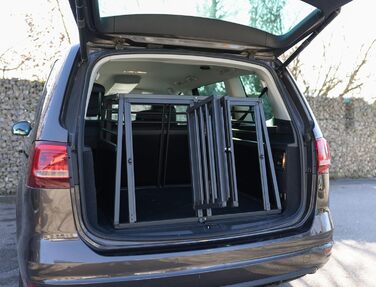 Транспортна переноска для собак Kerbl Vacation, алюміній, 77x55x50 см, з антиковзним килимком, легке очищення