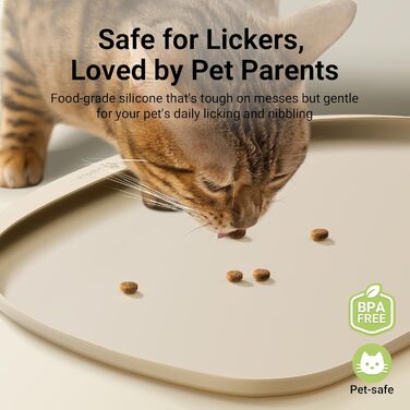 Килимок для годування собак та котів DownyPaws, неслизький, вологостійкий, з високим бортиком, 61 x 43 см (24x17', Мигдаль)