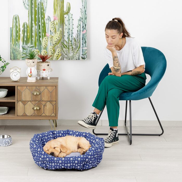 Кругле ліжко для собак та котів Baroni Hoe з м'якої тканини, 45x55 см, чорно-червоне з коронами