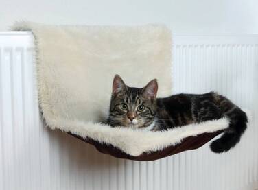Підвісний гамак для котів на радіатор TRIXIE, 45x26x31 см