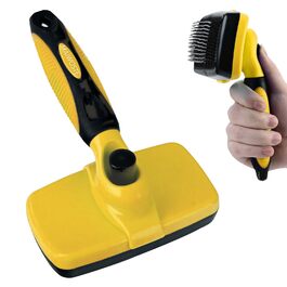 Щітка для собак із самоочищенням - м'який інструмент для догляду за шерстю собак та котів, нержавіюча сталь, неслизька ручка, безболісне видалення шерсті для всіх типів шерсті - компактна 7,1 дюйма (жовта)