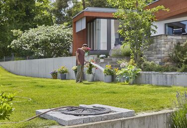 Занурювальний насос Gardena 5900/4 inox для чистої води, 5900 л/год, з фільтром та захистом від сухого ходу, тиха робота