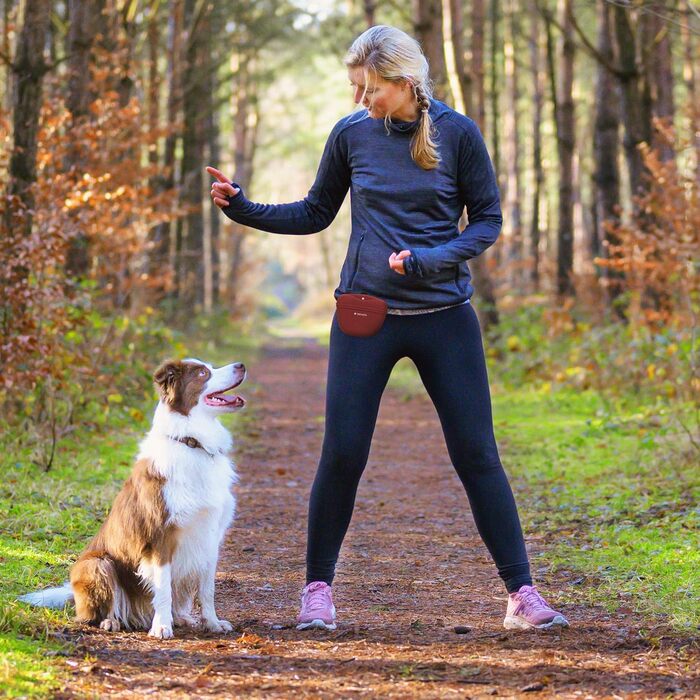 Набір з 2 Silikon Futterbeutel Navaris для собак - мішечки для ласощів, сухого та вологого корму (сірий & червоний)